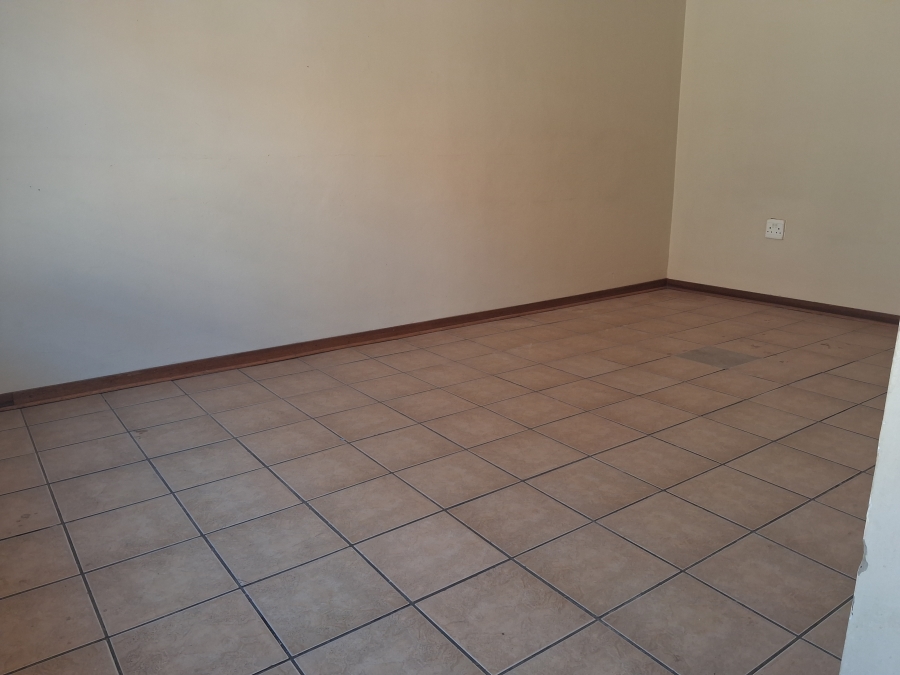 2 Bedroom Property for Sale in Potchefstroom North West
